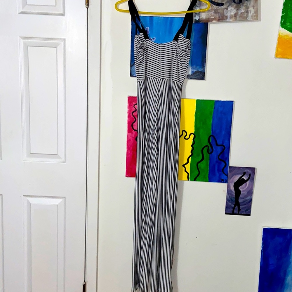 jumpsuit for casual events/parties/dinner parties/ pictures 💕